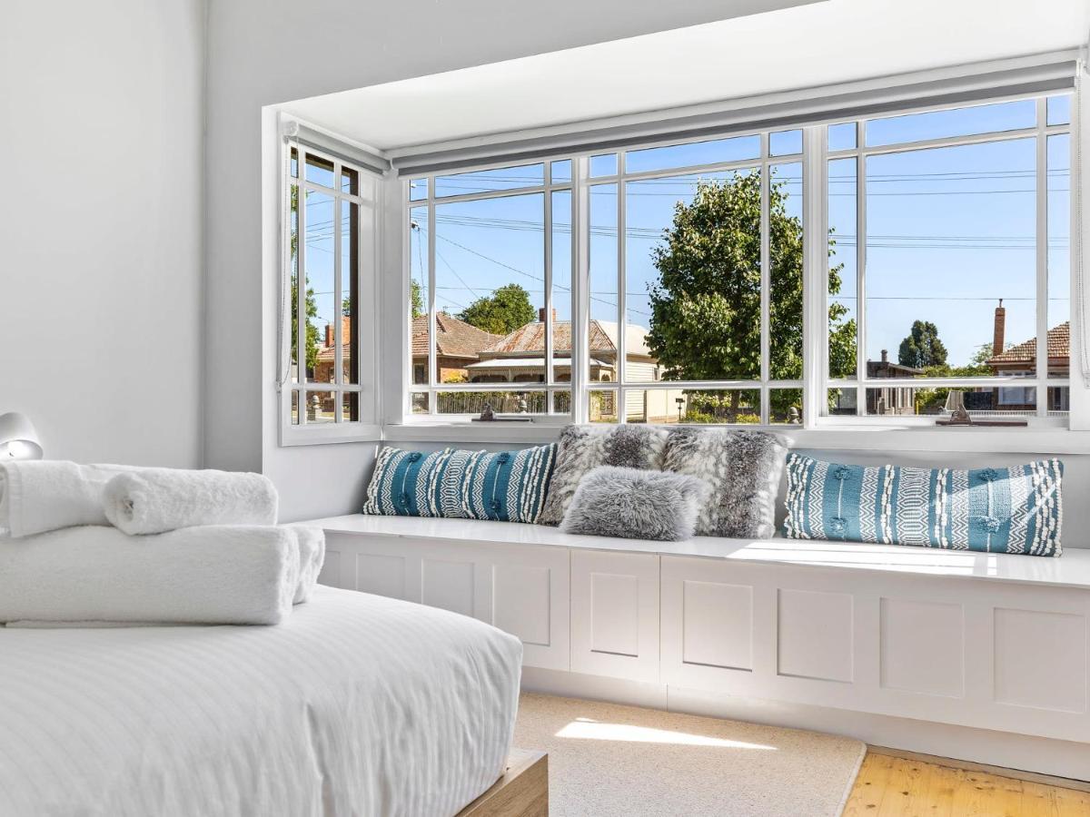 Stunning 4Br Cottage In The Heart Of Ballarat - Pet Friendly & Fast Wifi Экстерьер фото