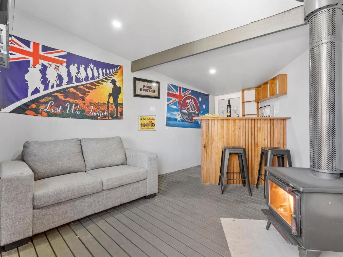 Stunning 4Br Cottage In The Heart Of Ballarat - Pet Friendly & Fast Wifi Экстерьер фото